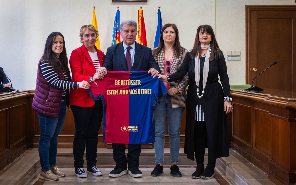 Laporta amb les alcaldes de Catarroja, Benetússer i Paiporta