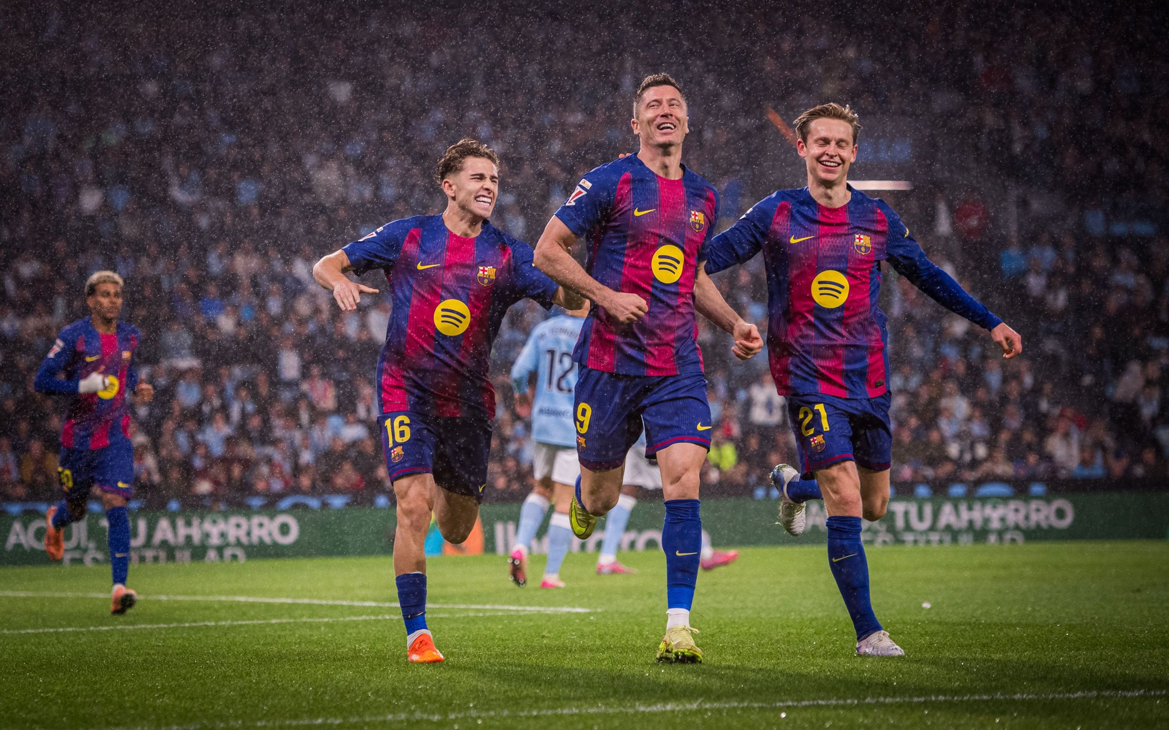 Robert Lewandowski bisa pensiun di akhir musim