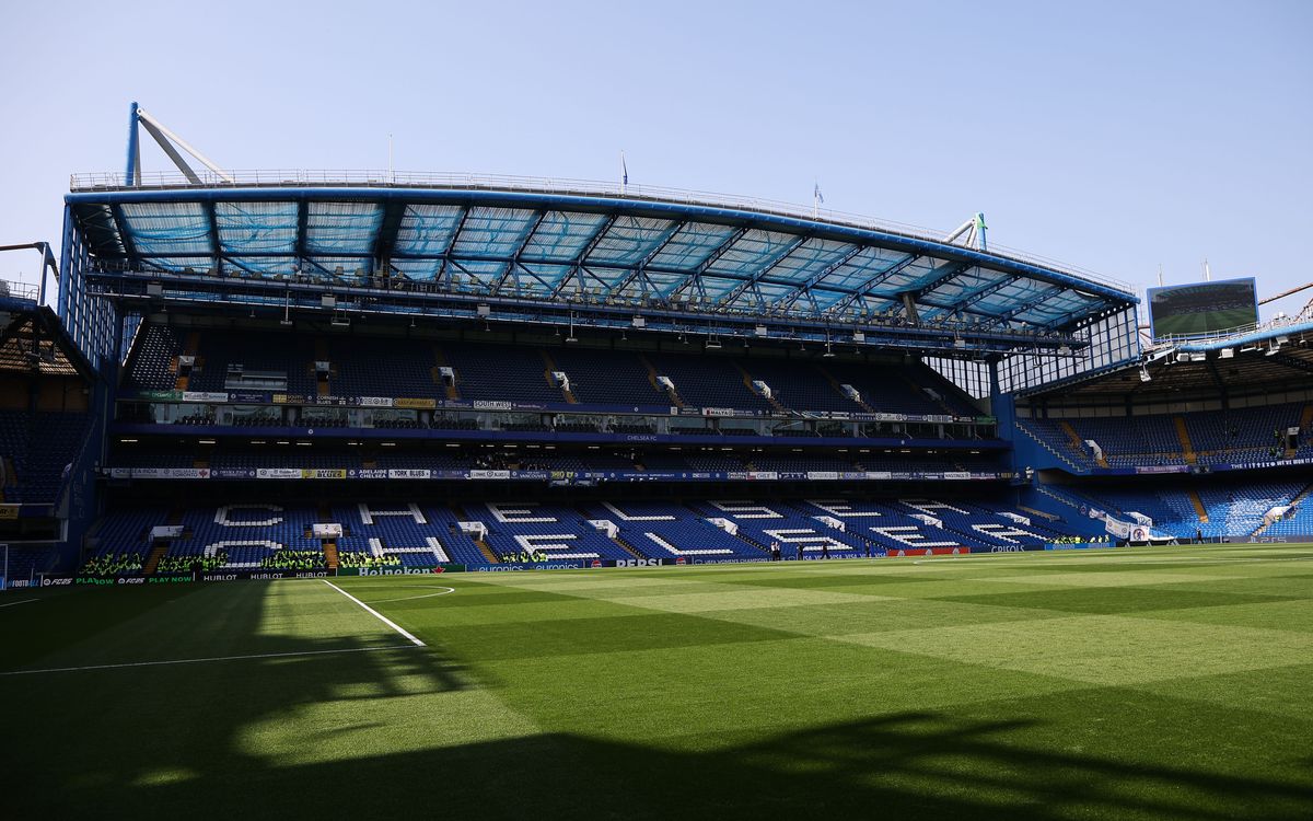 More 1,700 members and Supporters' Club members at Stamford Bridge