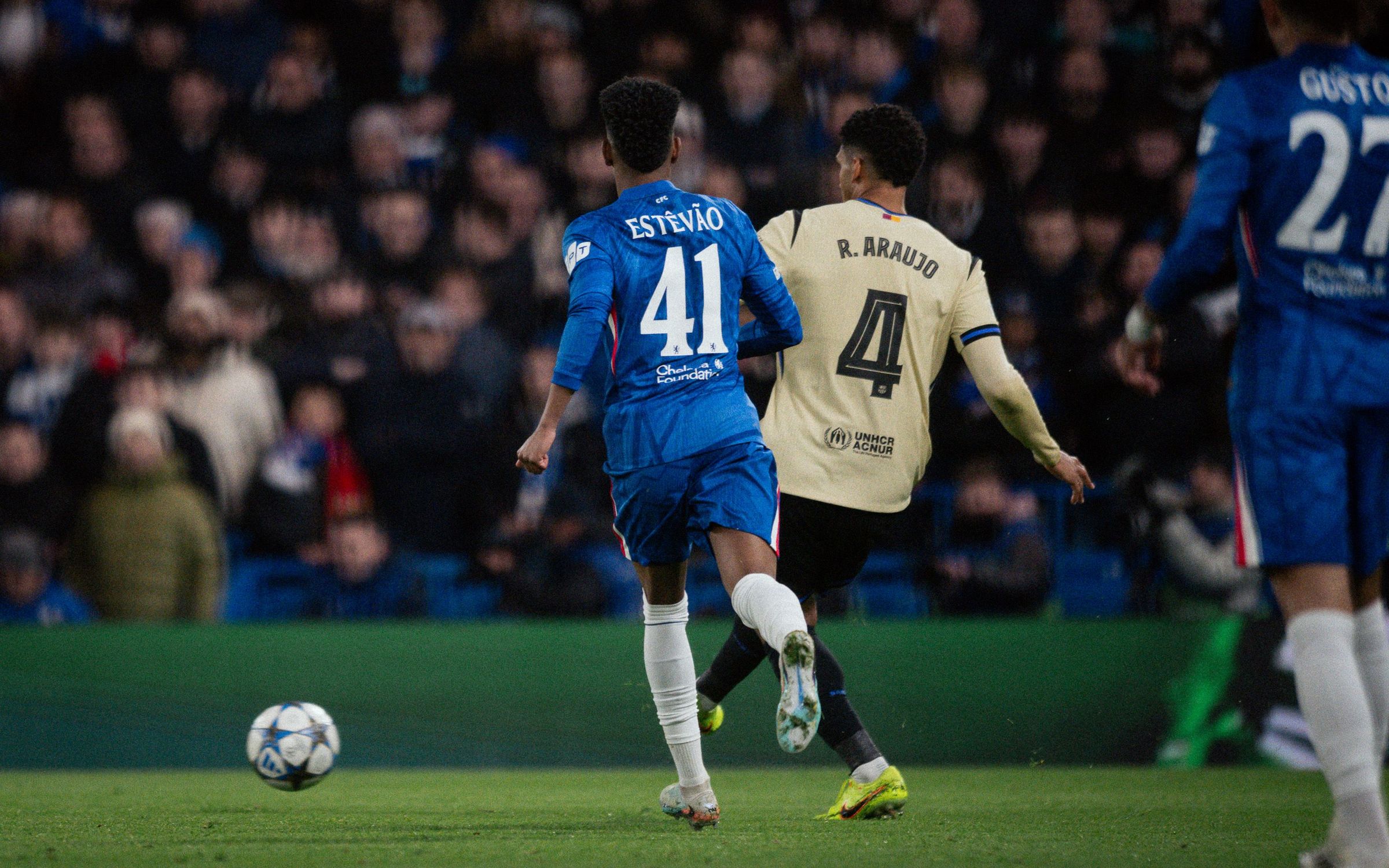 Ronald Araujo masih terpukul dengan kartu merah lawan Chelsea