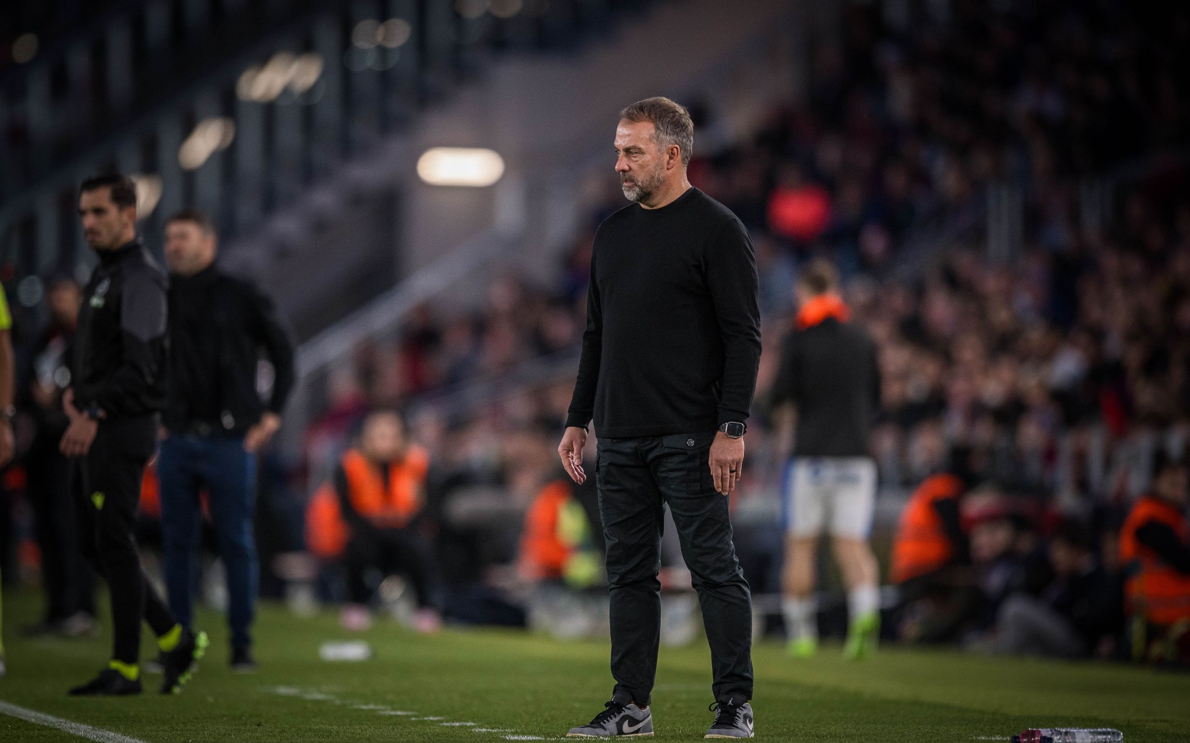 Hansi Flick kesal dengan keputusan wasit saat lawan Alaves