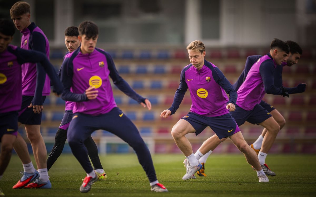 Sesión de recuperación con Frenkie de Jong con el grupo