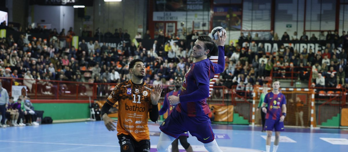 BM Torrelavega - Barça: Triunfo en la última salida del 2025 (27-35)