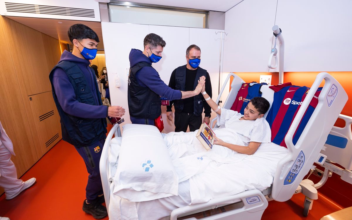The magic of Barça reaches children in hospital