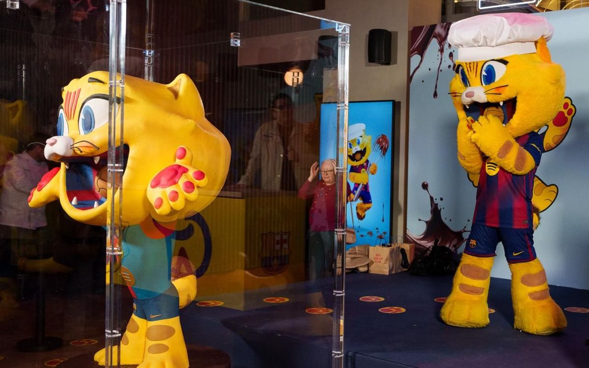 El FC Barcelona presenta la mona de CAT i apropa el Club als més petits i petites