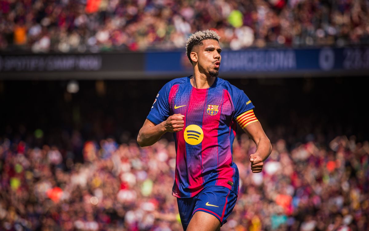 Ronald Araujo iguala sus mejores registros goleadores