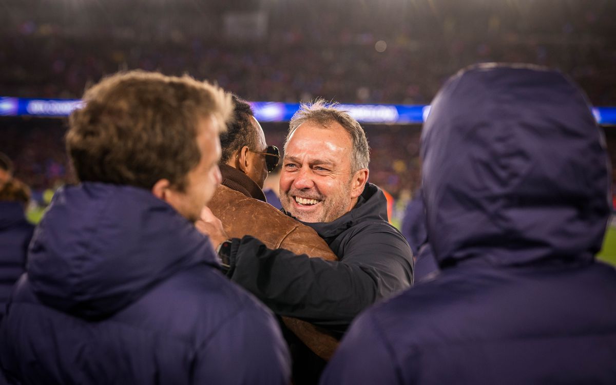 Hansi Flick, mejor entrenador del mes de marzo en la Liga