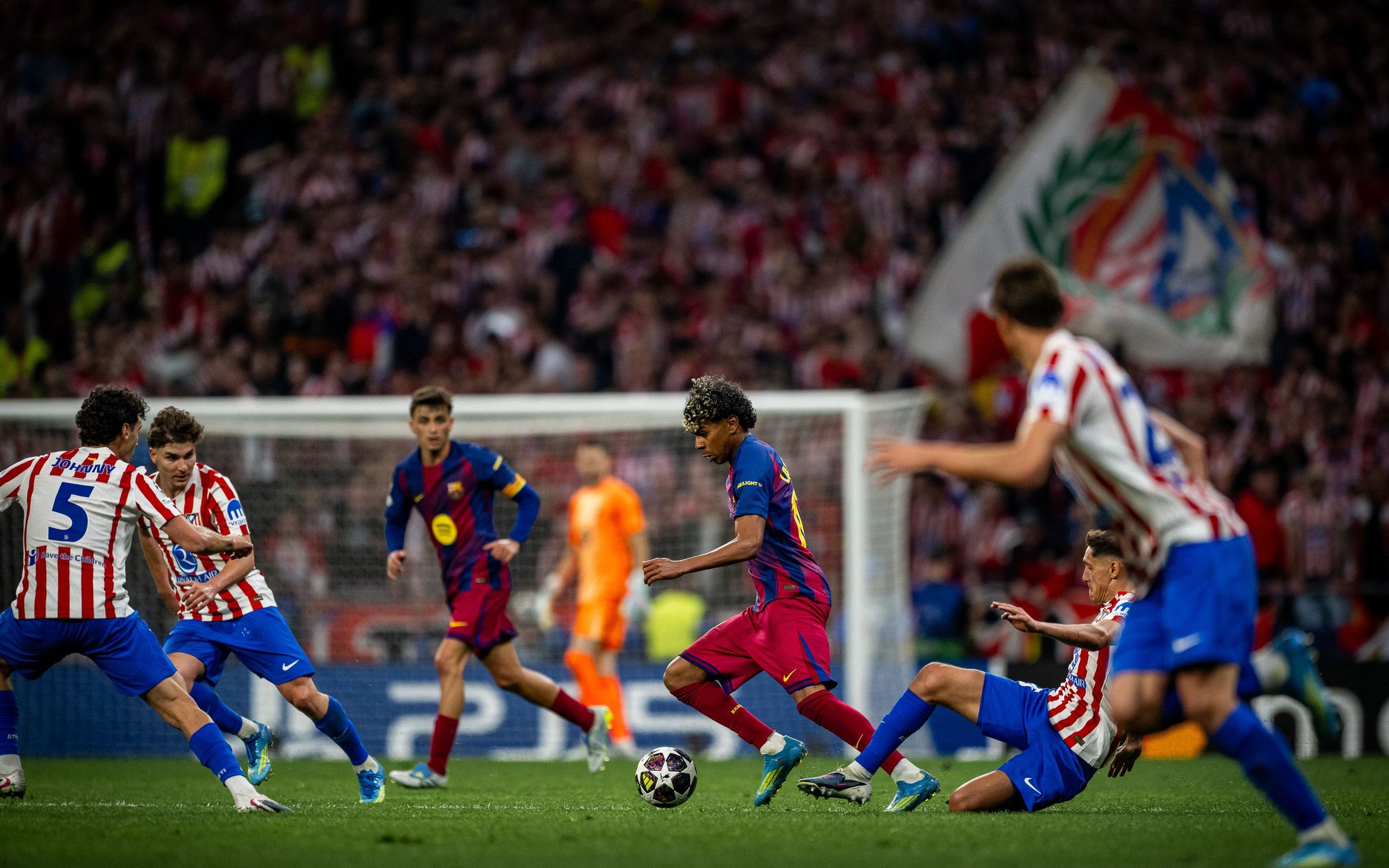 Raphinha sebut Barcelona dirampok usai tersingkir dari Liga Champions 2025/26