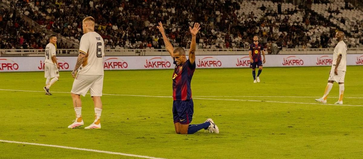 DRX World Legends 0-3 Barça Legends: Blaugrana show in Indonesia