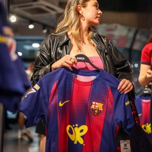 Olivia Rodrigo jersey and collection in the Barça store