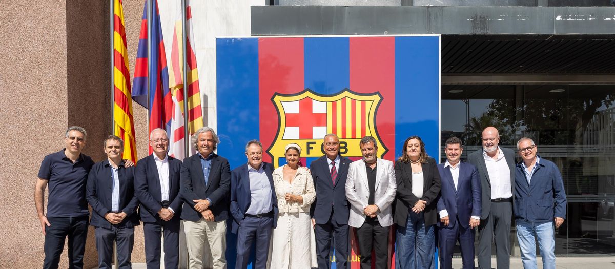 Rafael Yuste presideix la reunió del Patronat de la Fundació Barça