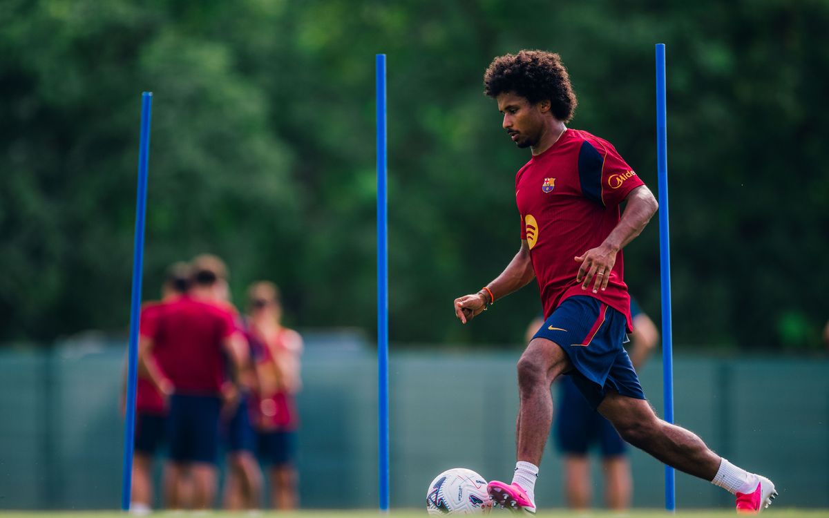 First training session for Adeyemi with FC Barcelona