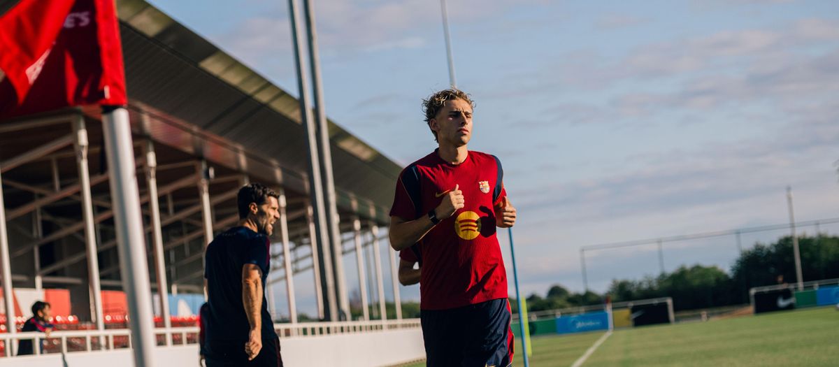 Fermín, la novetat en el primer entrenament a St. George's Park