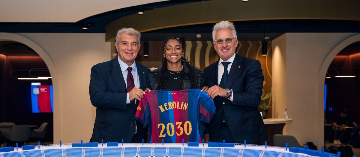 Kerolin Nicoli, presented as an FC Barcelona player