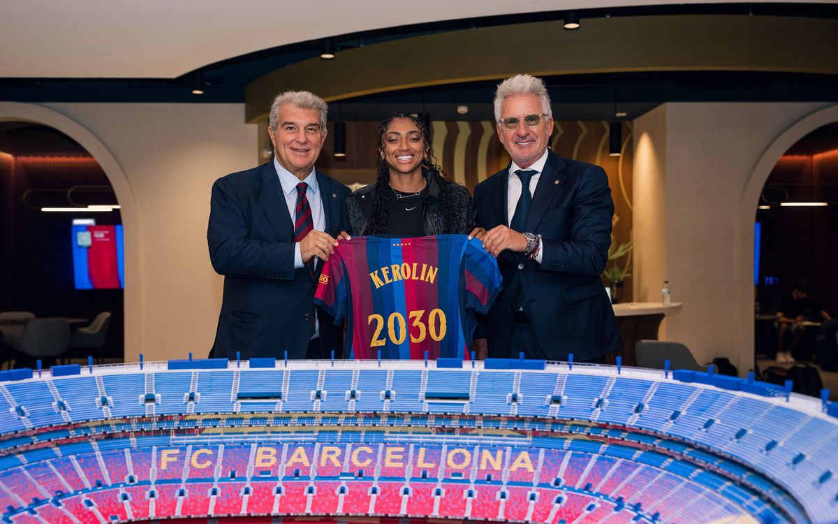 Kerolin Nicoli, presented as an FC Barcelona player