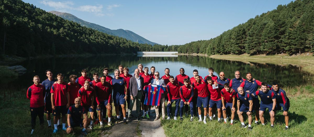 El Barça recibe la visita del cónsul menor de Encamp en el Llac d'Engolasters
