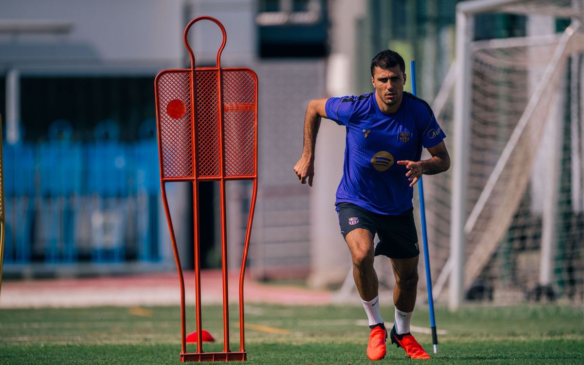 Rodrigo and Cancelo train at the Ciutat Esportiva