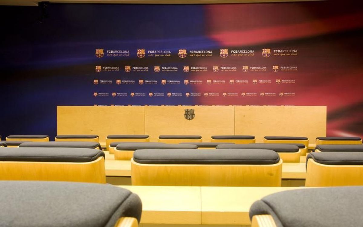 Salle de conférence de presse Ricard Maxenchs