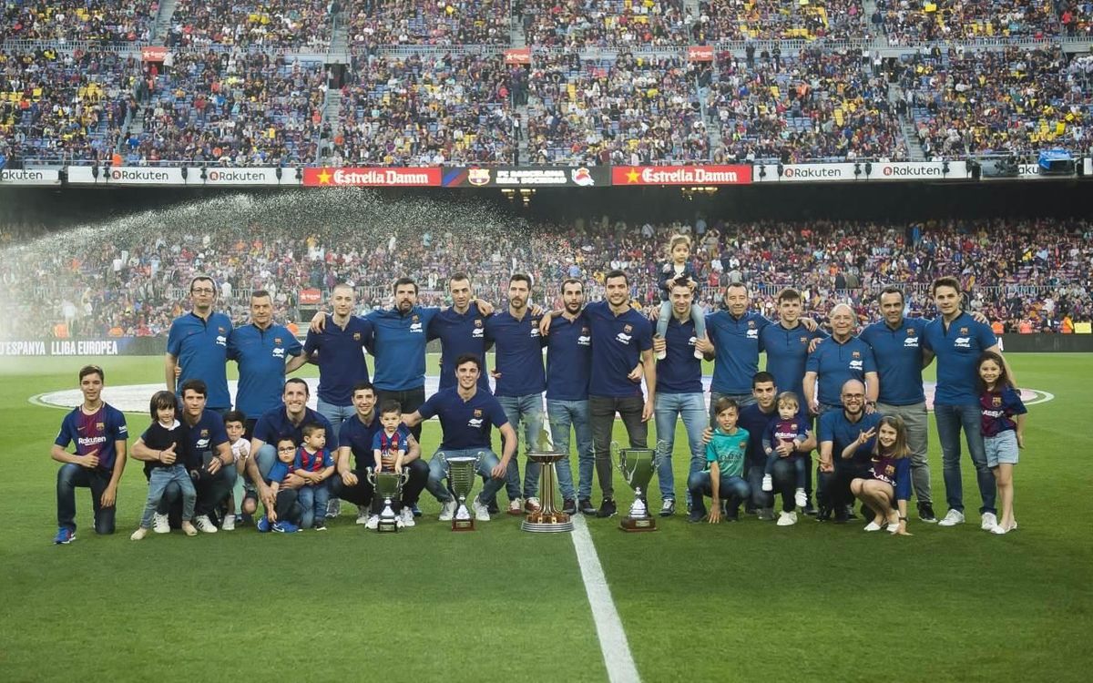 El Barça Lassa ofrece los cuatro títulos de una temporada excepcional en el Camp Nou