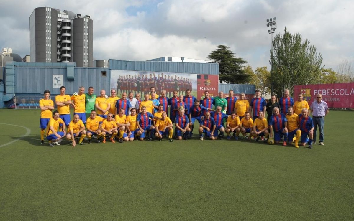 The Consular Corps of Barcelona plays a match with the Barça Players’ Association