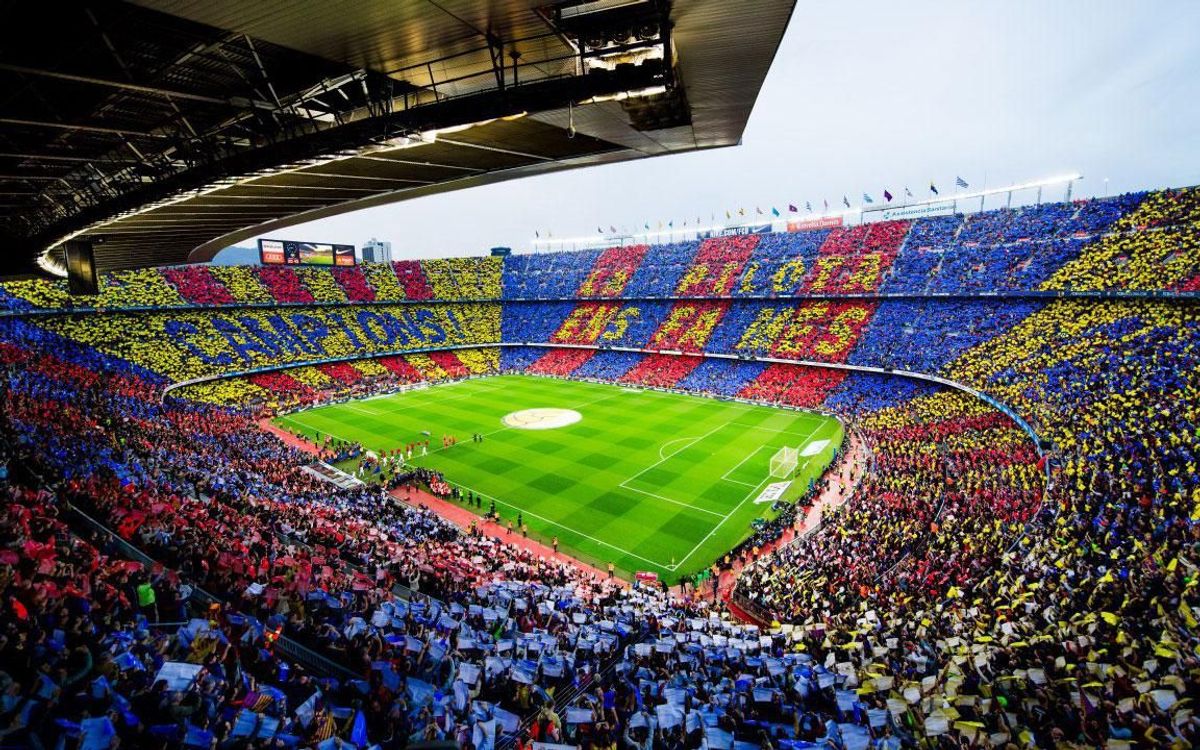 97.939 espectadors omplen el Camp Nou