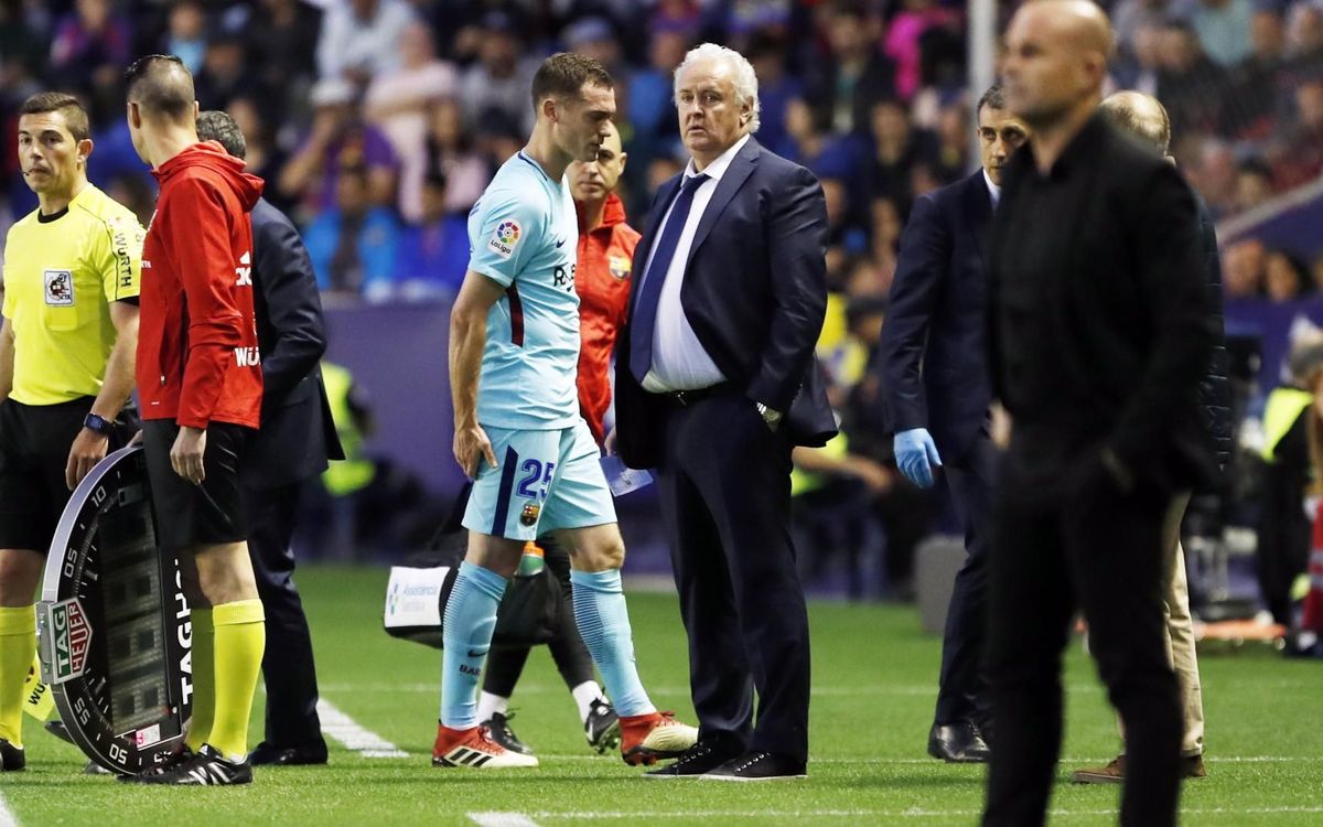 Vermaelen, con una lesión en el bíceps femoral del muslo derecho