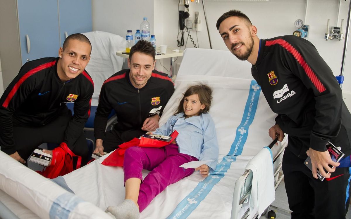 Visita a los niños y niñas del Hospital Germans Trias