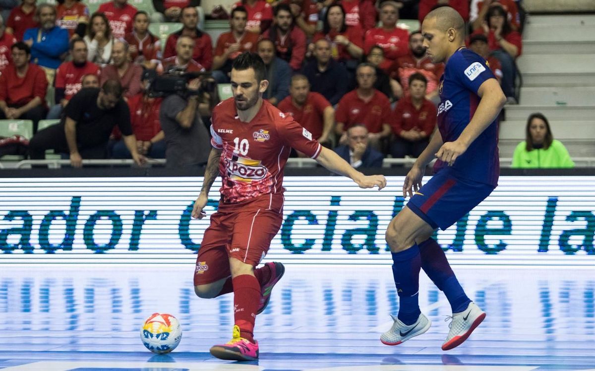 ElPozo Múrcia - Barça Lassa: La falta d’encert condemna els blaugranes (3-1)