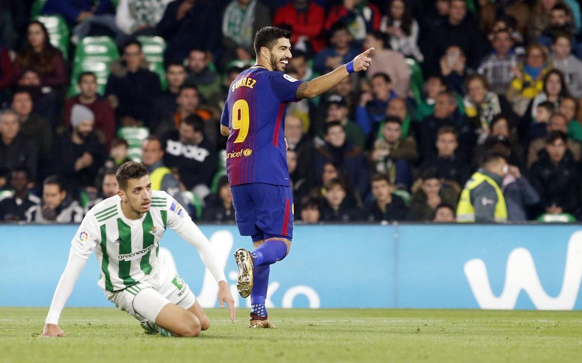 100 goals in the league for Luis Suárez