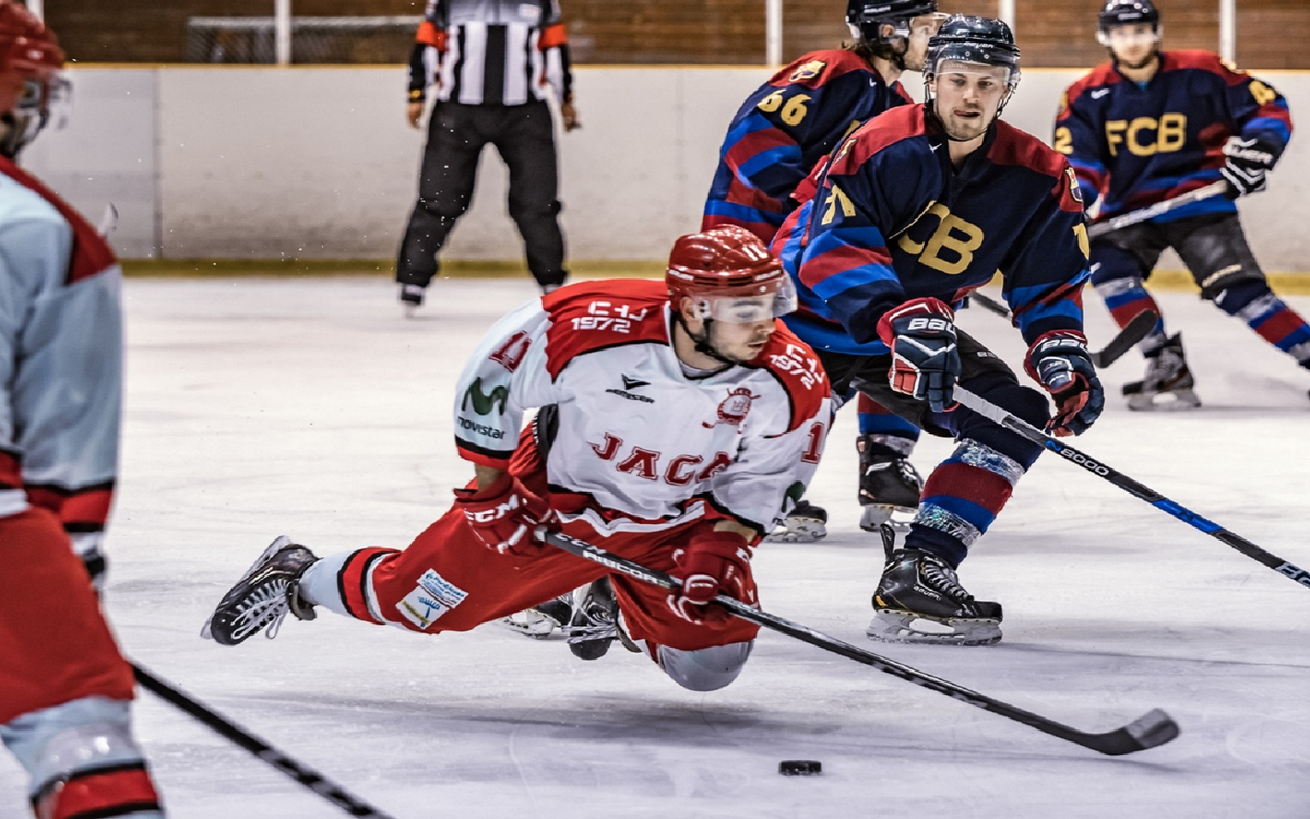 Victoria contra el CH Jaca y mensaje de cara al play off