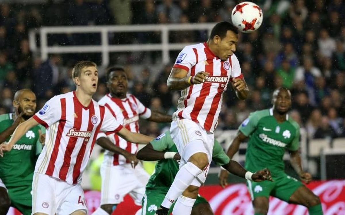 El Olympiacos cae en el derbi contra el Panathinaikos por la mínima (1-0)