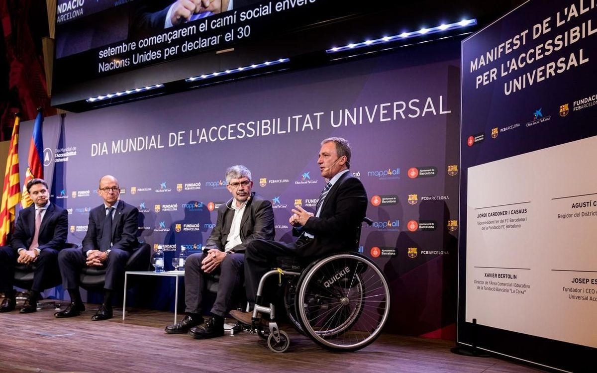 Promoción del Día Mundial de la Accesibilidad en el palco del Camp Nou