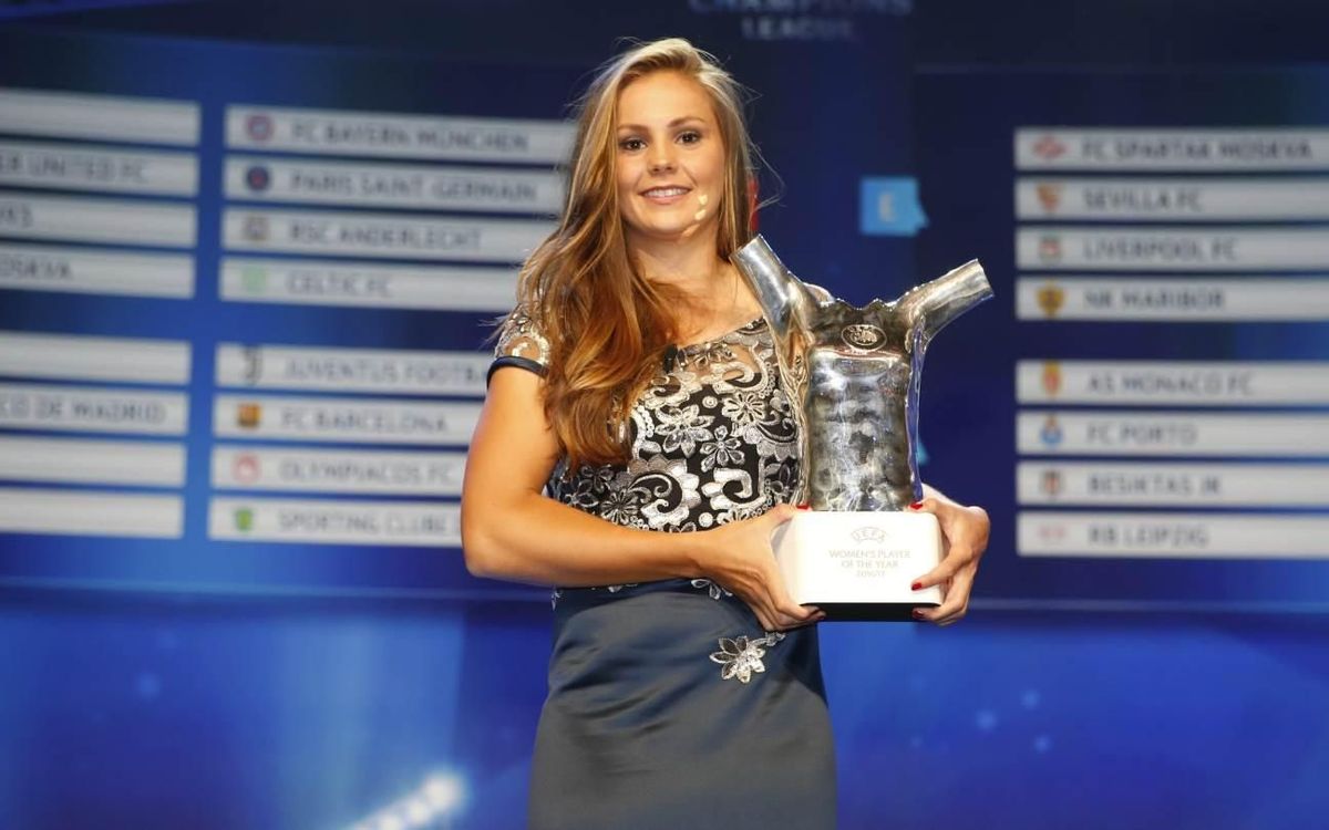 Lieke Martens named 2016/17 UEFA Women's Player of the Year