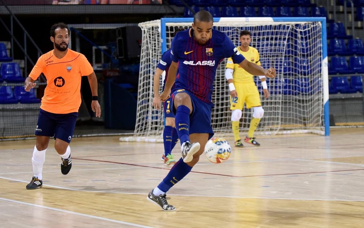 Primer assaig positiu contra el Mataró (6-0)