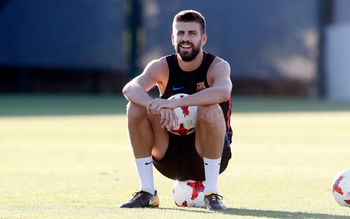 Piqué: 'Messi loves the Club more than anyone'