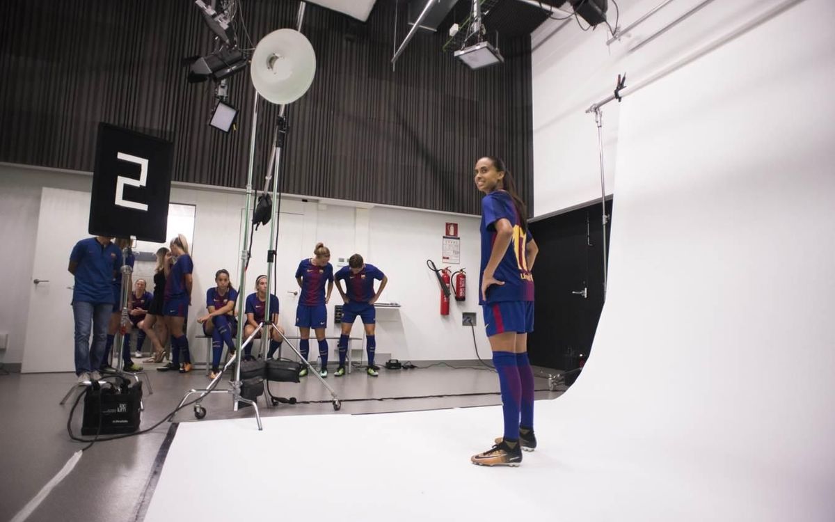 La sessió de fotos individuals oficials del Barça Femení