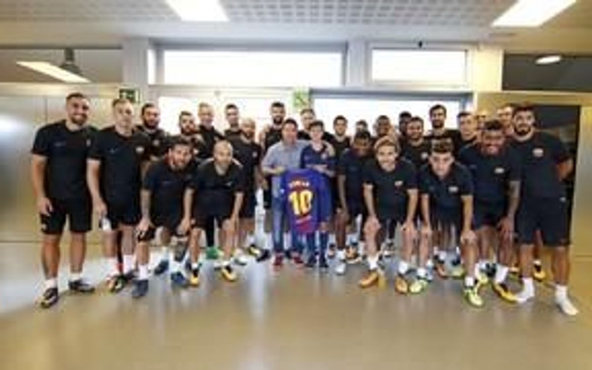 Un jove afectat per l'atemptat de la Rambla coneix el primer equip