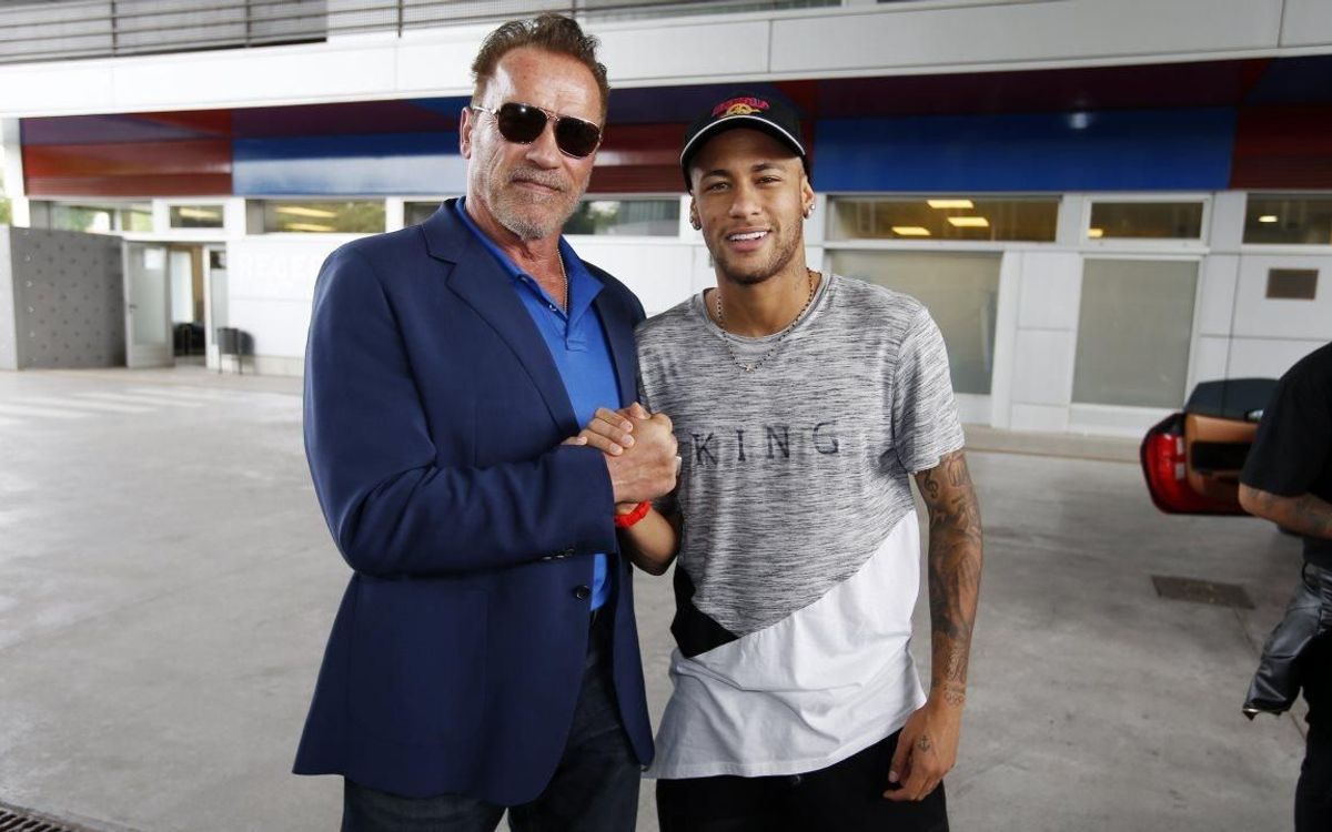 Vidéo - Les stars qui ont rendu visite aux joueurs du FC Barcelone en 2016/17