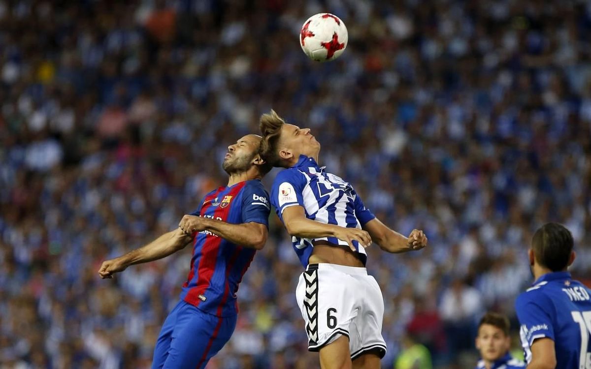 Mascherano, amb una ferida contusa frontal i una lesió al genoll dret