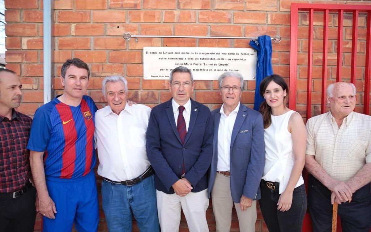 El Barça, junto a Josep Maria Fusté en la inauguración del nuevo campo de fútbol de Linyola