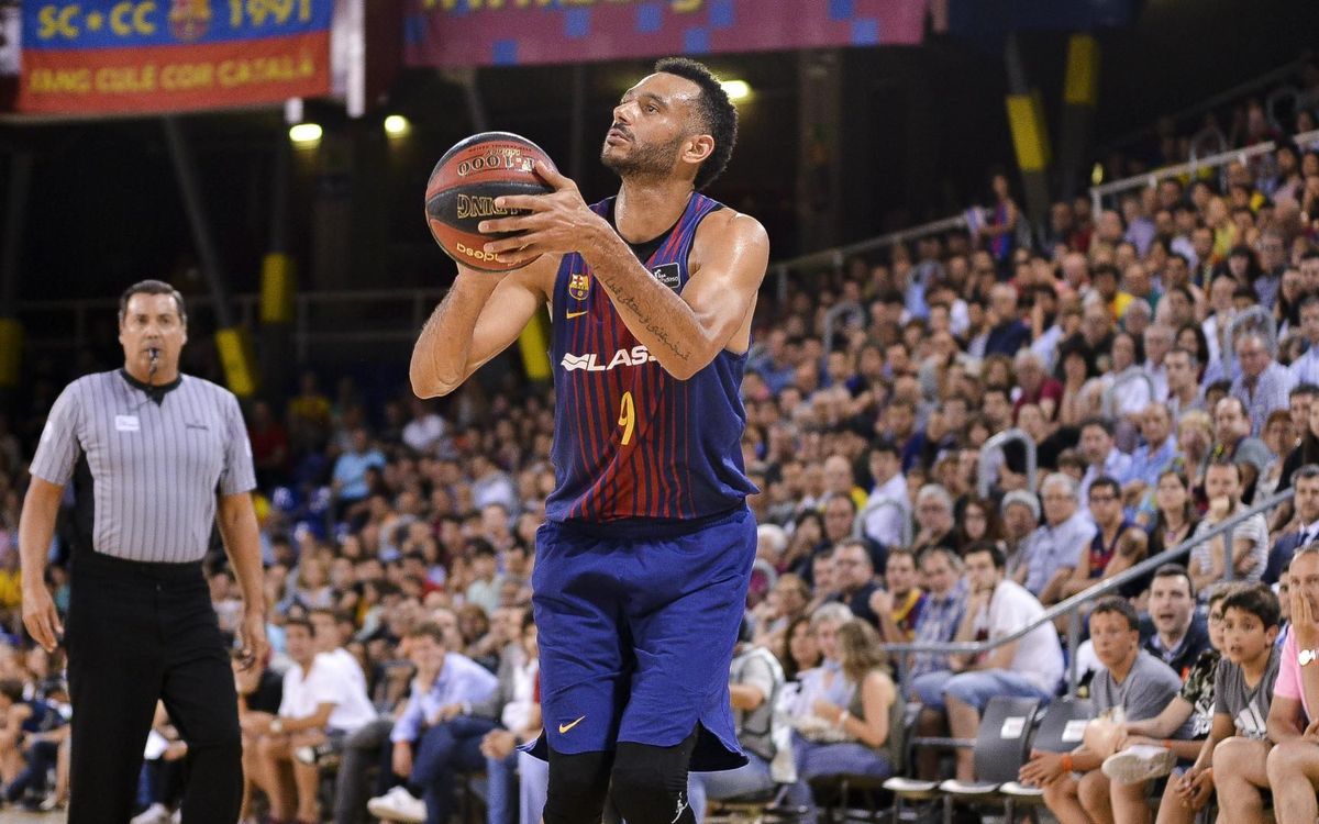 Adam Hanga, operado de la rodilla izquierda