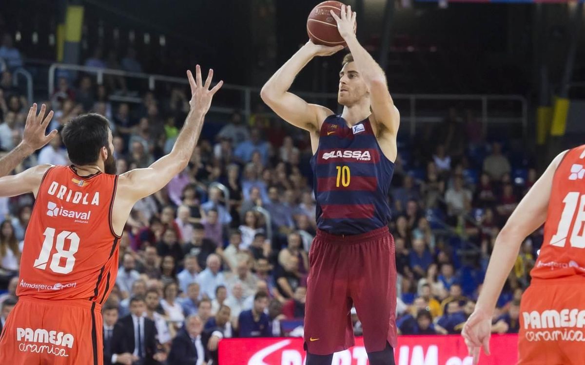Víctor Claver, con una lesión en el menisco externo de la rodilla izquierda