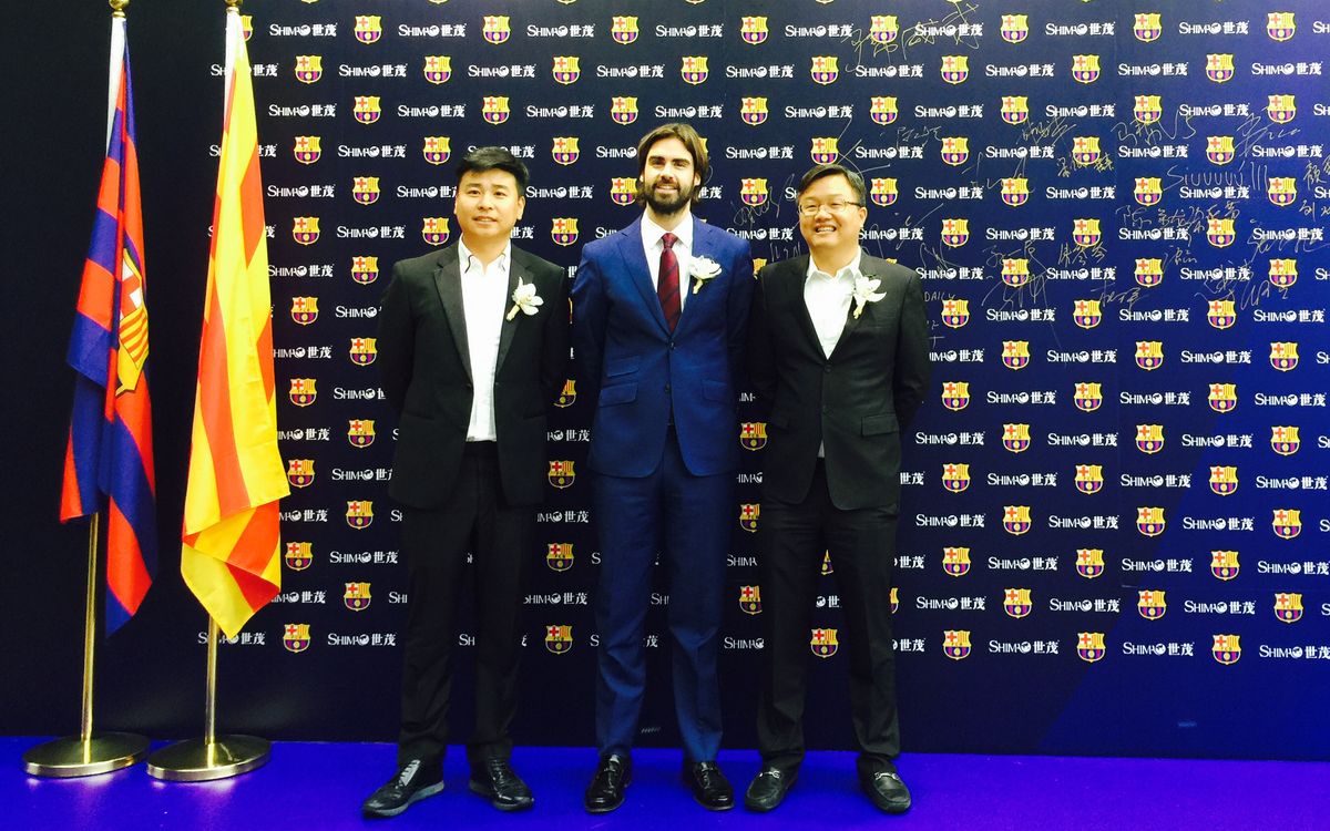 FC Barcelona and Shimao Group present agreement in Shanghai
