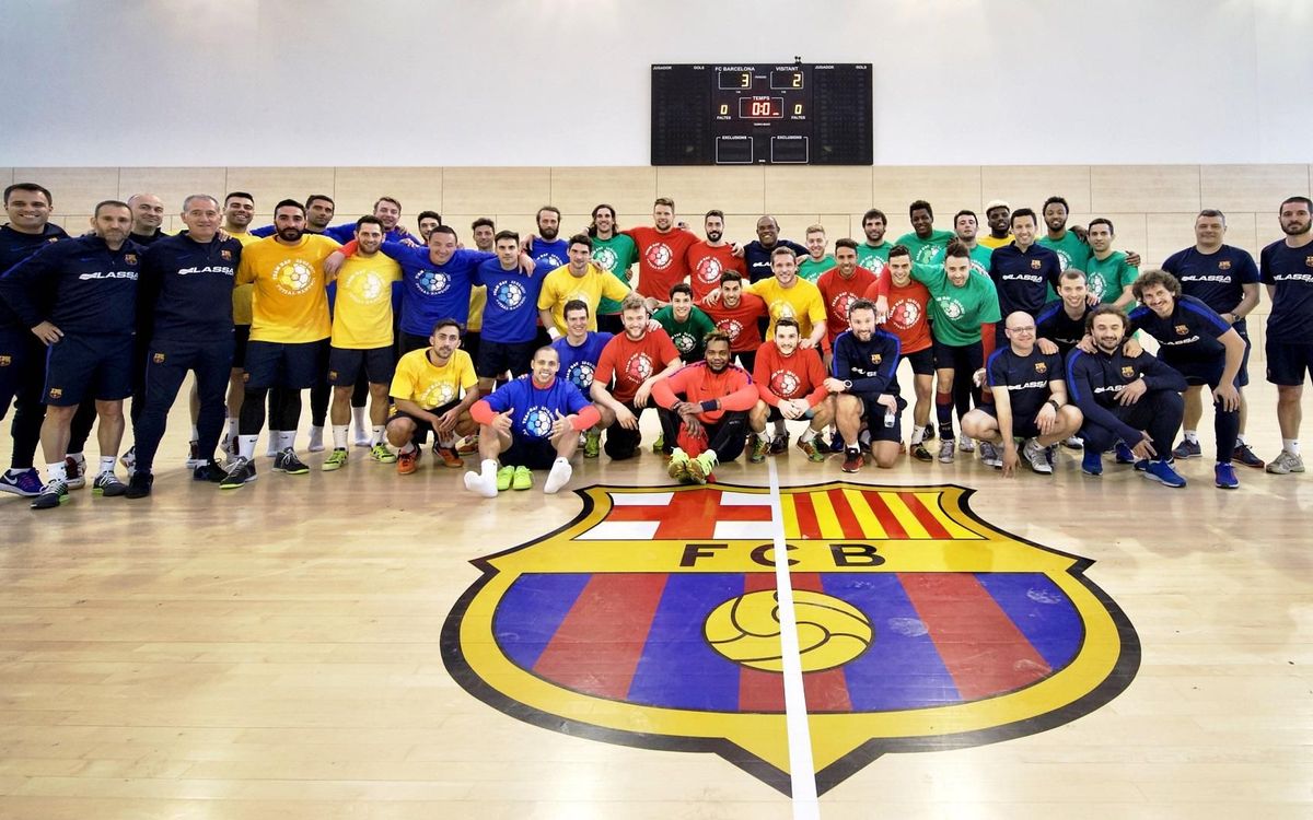 Activitat conjunta dels equips d’handbol i futbol sala