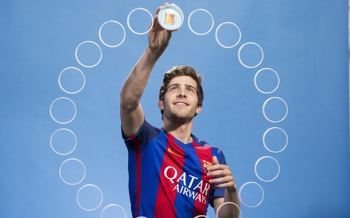 Sergi Roberto describe a sus compañeros con 'emojis'