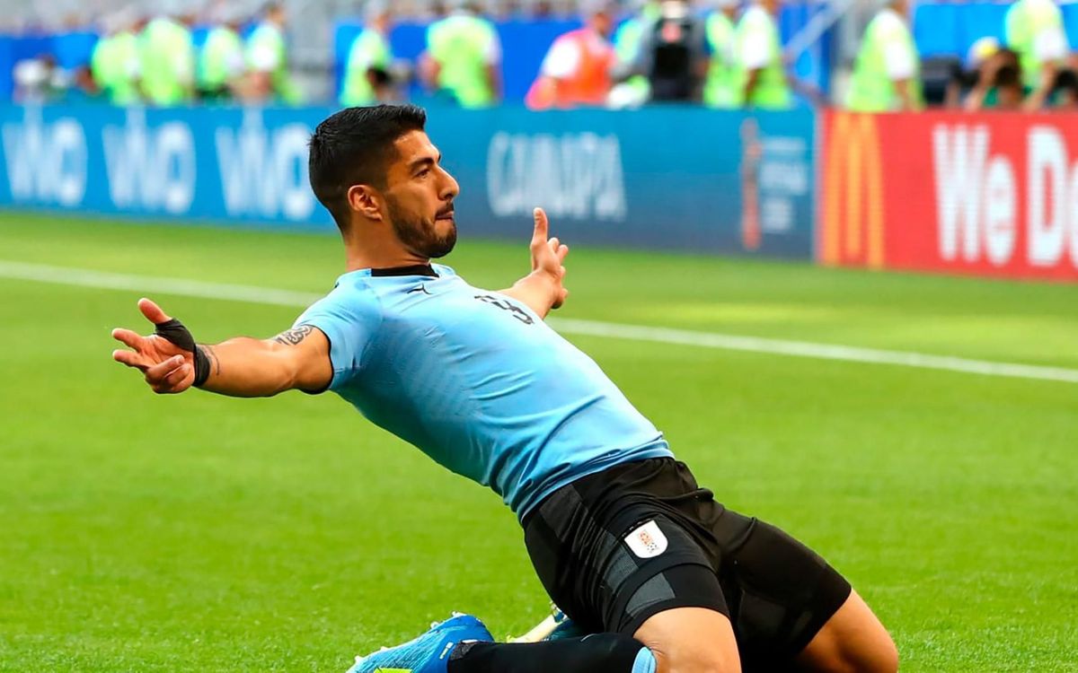 Suárez y Uruguay, primeros del grupo A