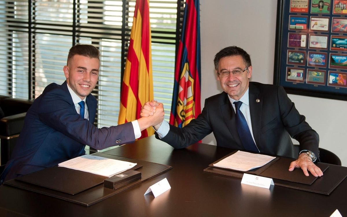 Oriol Busquets renueva hasta el 2021