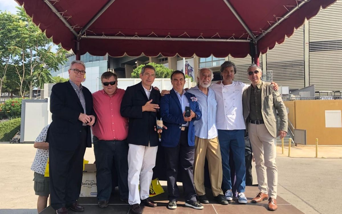 El Camp Nou acull la Trobada d’Intercanvi de Plaques de Cava