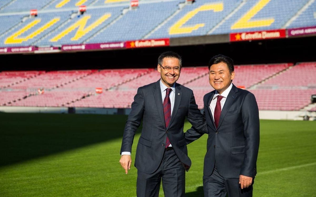 Bartomeu i Mikitani valoren l’acord amb Rakuten