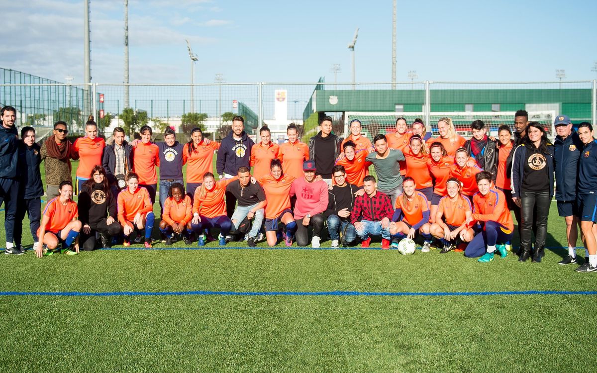 El FC Lampedusa Sankt Pauli visita al Barça Femenino